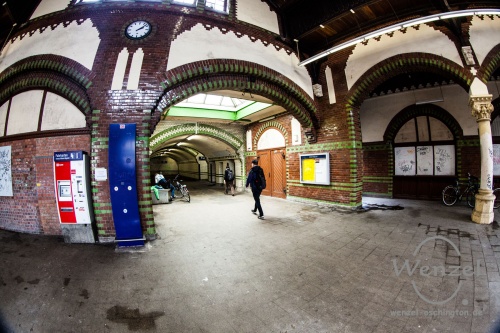 bahnhof-neustadt-903-(c)-wenzel-oschington.jpg