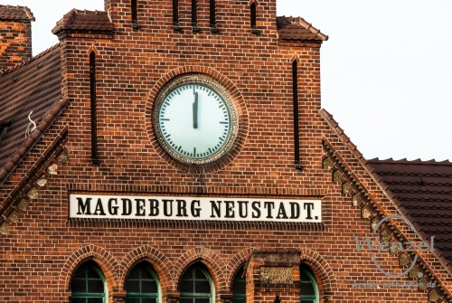 bahnhof-neustadt-908-(c)-wenzel-oschington.jpg
